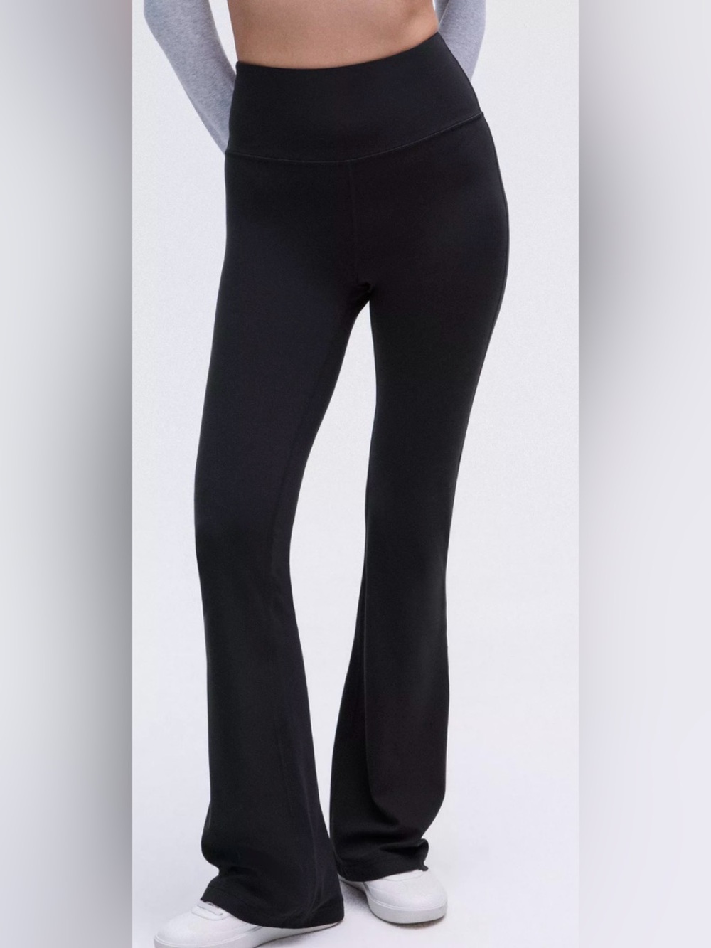 Lululemon Groove Super-High-Rise Flared Pants Nulu Size 0 Black LW5DKMS -Pocket